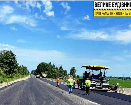 Велике будівництво на Житомирщині: триває ремонт майже 30 кілометрів автошляху Н-03 Житомир – Чернівці