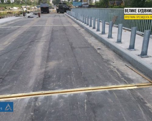 Велике будівництво на Житомирщині: капітальний ремонт мосту в Овручі проводиться з випередженням графіку