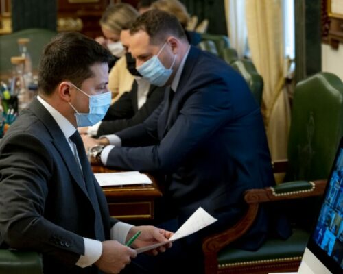 Майже 100 тисяч українців отримали бустерну дозу вакцини проти COVID-19 – нарада під головуванням Президента