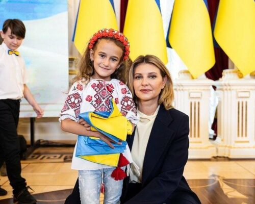 Перша леді України Олена Зеленська: Я теж бачу український прапор усюди.
