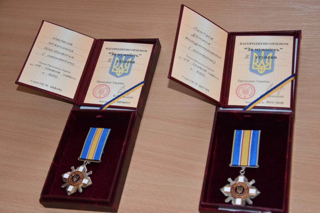 Захисники з Черняхова посмертно отримали ордени за мужність