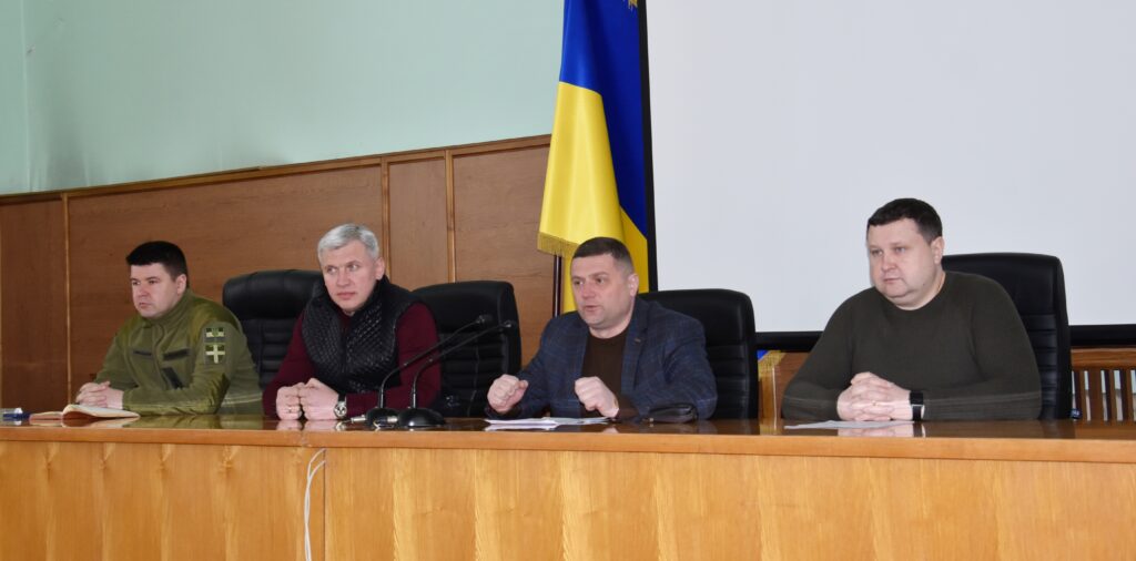 Сьогодні у приміщенні райдержадімінстрації відбулись урочистості з нагоди День українського добровольця