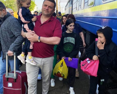 Житомирський район приймає чергову групу евакуйованих з Донеччини людей