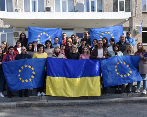 До заходів з нагоди Дня Європи 9 травня долучилися працівники Житомирської районної військової адміністрації