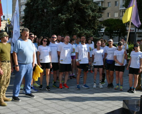 Віталій Бунечко зустрів у Житомирі учасників марафону «Я піднімаю прапор за Україну в НАТО!»